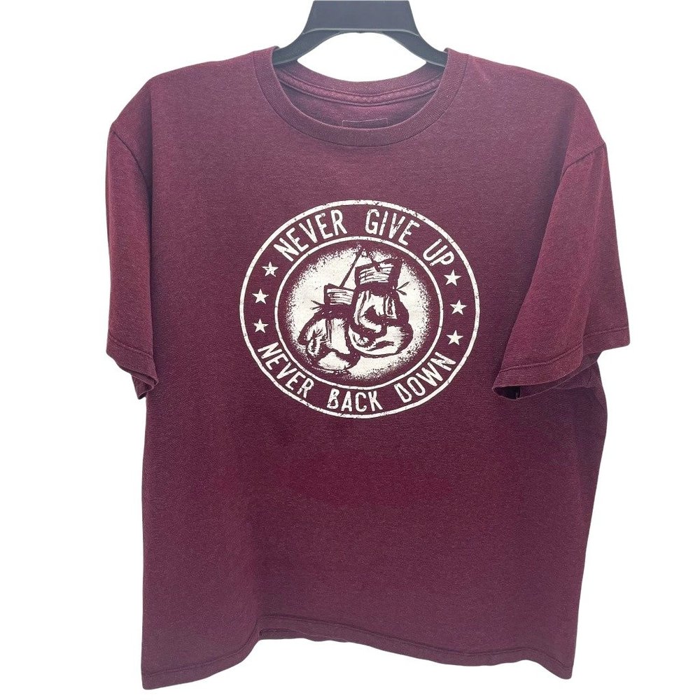 Men's Size Large Sonoma Tag Short Sleeve Tee Maroon Boxing Themed T-shirt 21x27